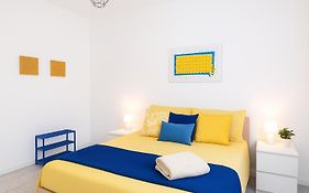 Casa cobalto vicinissima al centro by Turin House Collection